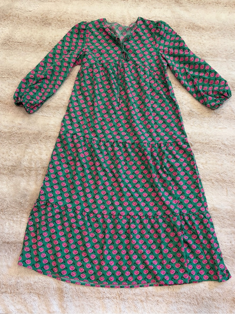 Green Floral Maxi Dress with Pink Rose Print size large, long sleeve flowing
